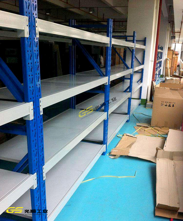 比较重的货物怎么选择重型货架—<a href='http://www.szgsg.com/' target='_blank'><u>深圳货架</u></a>厂家