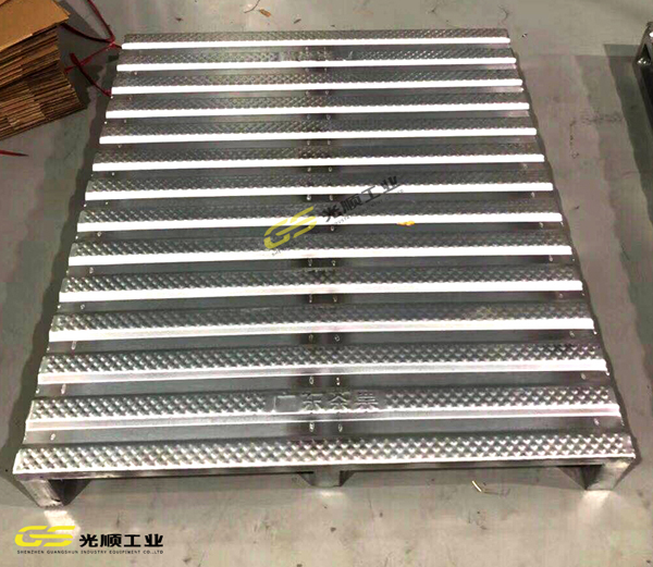 驶入式货架与通廓式货架讲解—<a href='http://www.szgsg.com/' target='_blank'><u>深圳货架</u></a>厂家