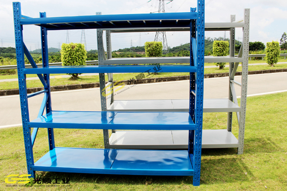 超市专用货架与仓储重型货架区别喝—深圳<a href='http://www.szgsg.com/' target='_blank'><u>货架厂家</u></a>