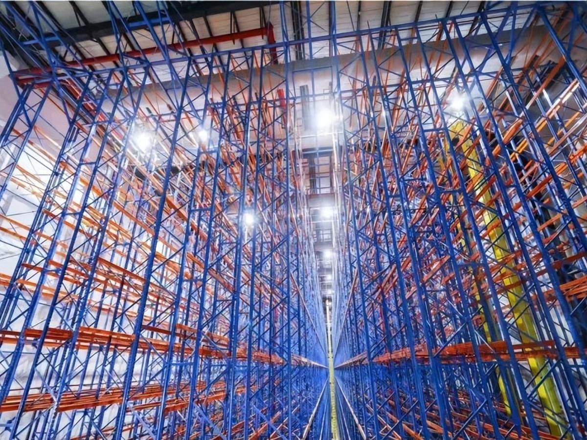 高位<a href='http://www.szgsg.com/' target='_blank'><u>重型货架</u></a>